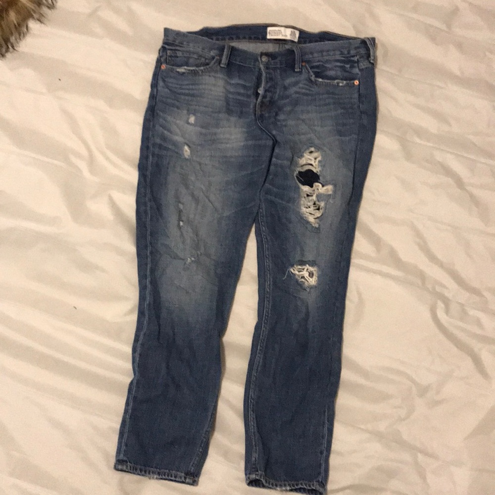 Abercrombie & Fitch boyfriend jeans